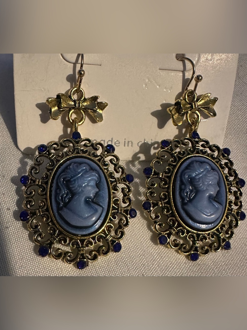 Vintage-Inspired Blue Cameo Like Earrings